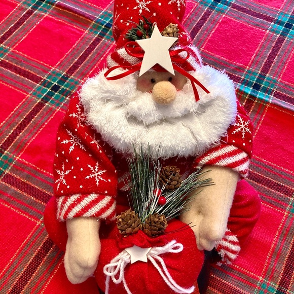 Santa Claus - Picture 2 of 13